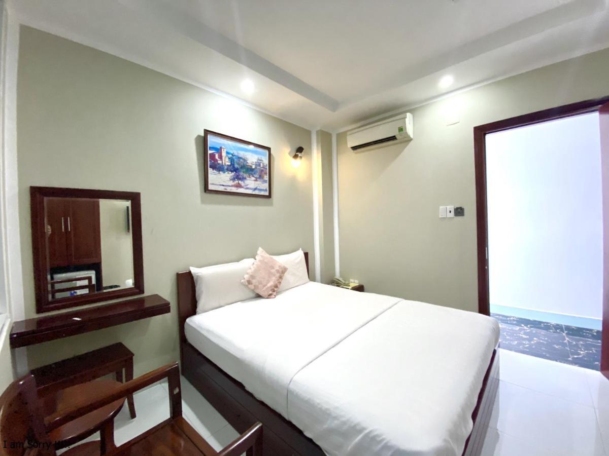 Mi Linh * Ho Chi Minh City