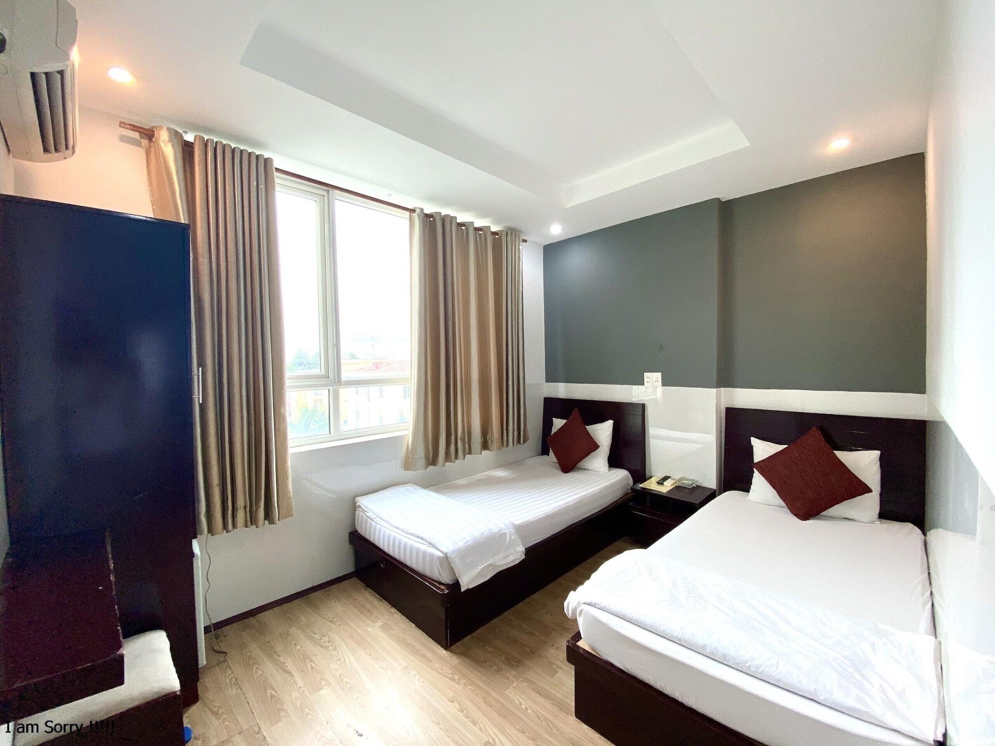 Hotel Mi Linh